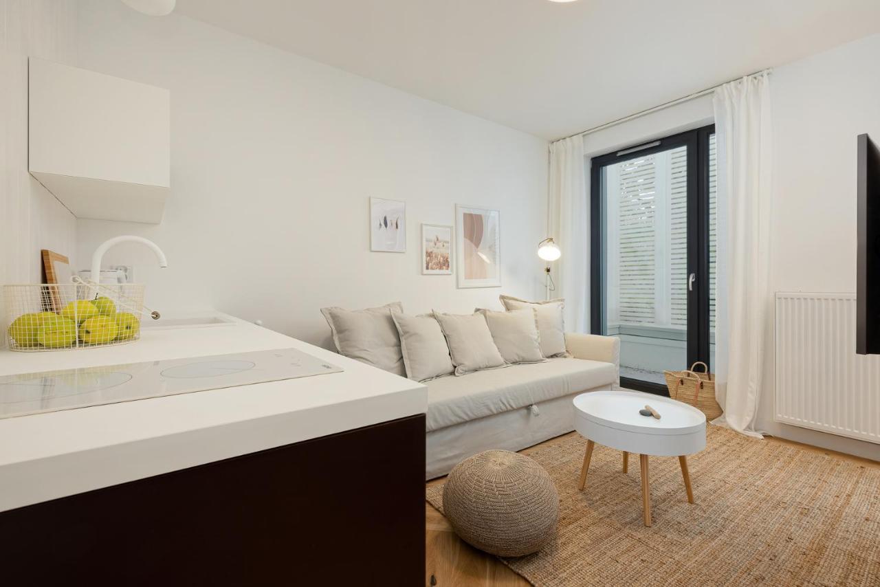Lovesea Apartments Rewal Exteriör bild