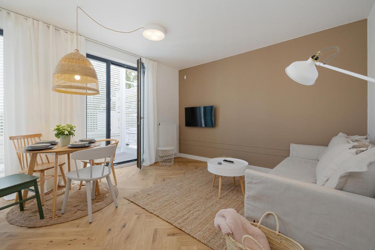Lovesea Apartments Rewal Exteriör bild