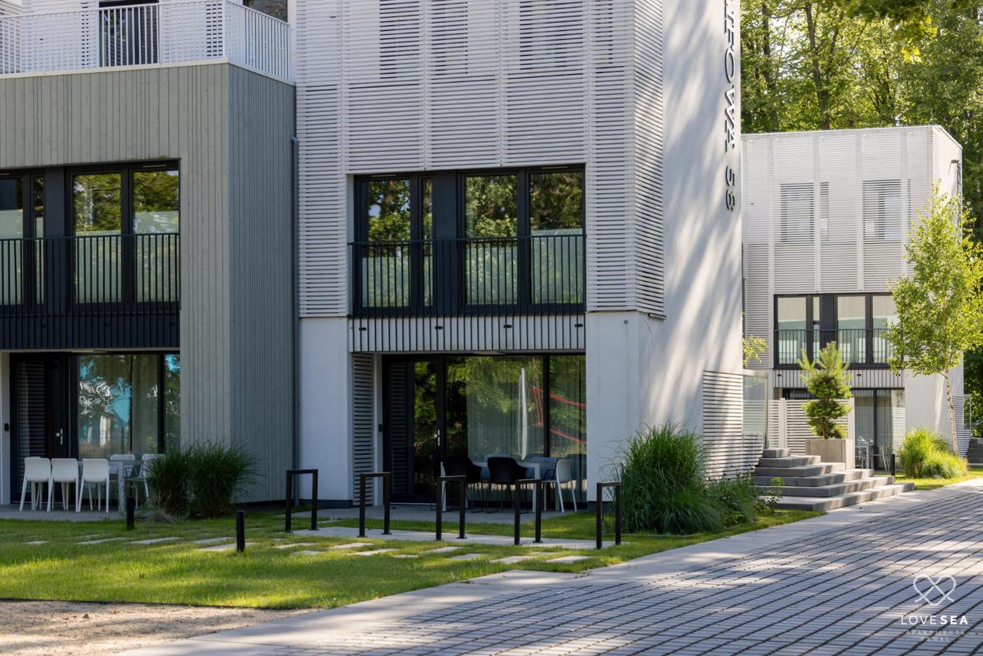 Lovesea Apartments Rewal Exteriör bild